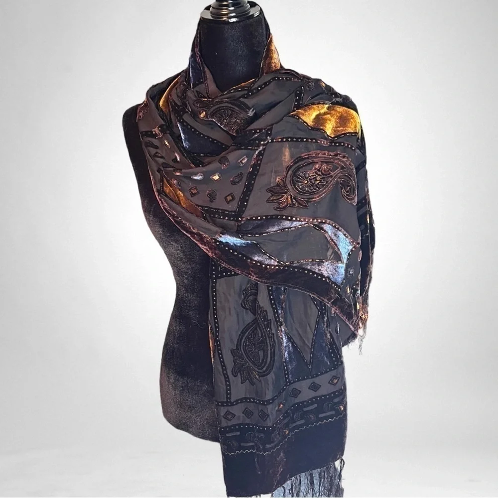 Lux burn out Velvet Paisley Wrap Scarf in Black and Gold